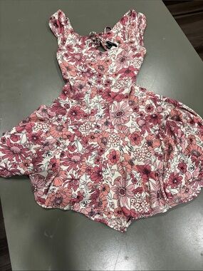 Forever 21 women’s open back Floral Pink & White Sundress